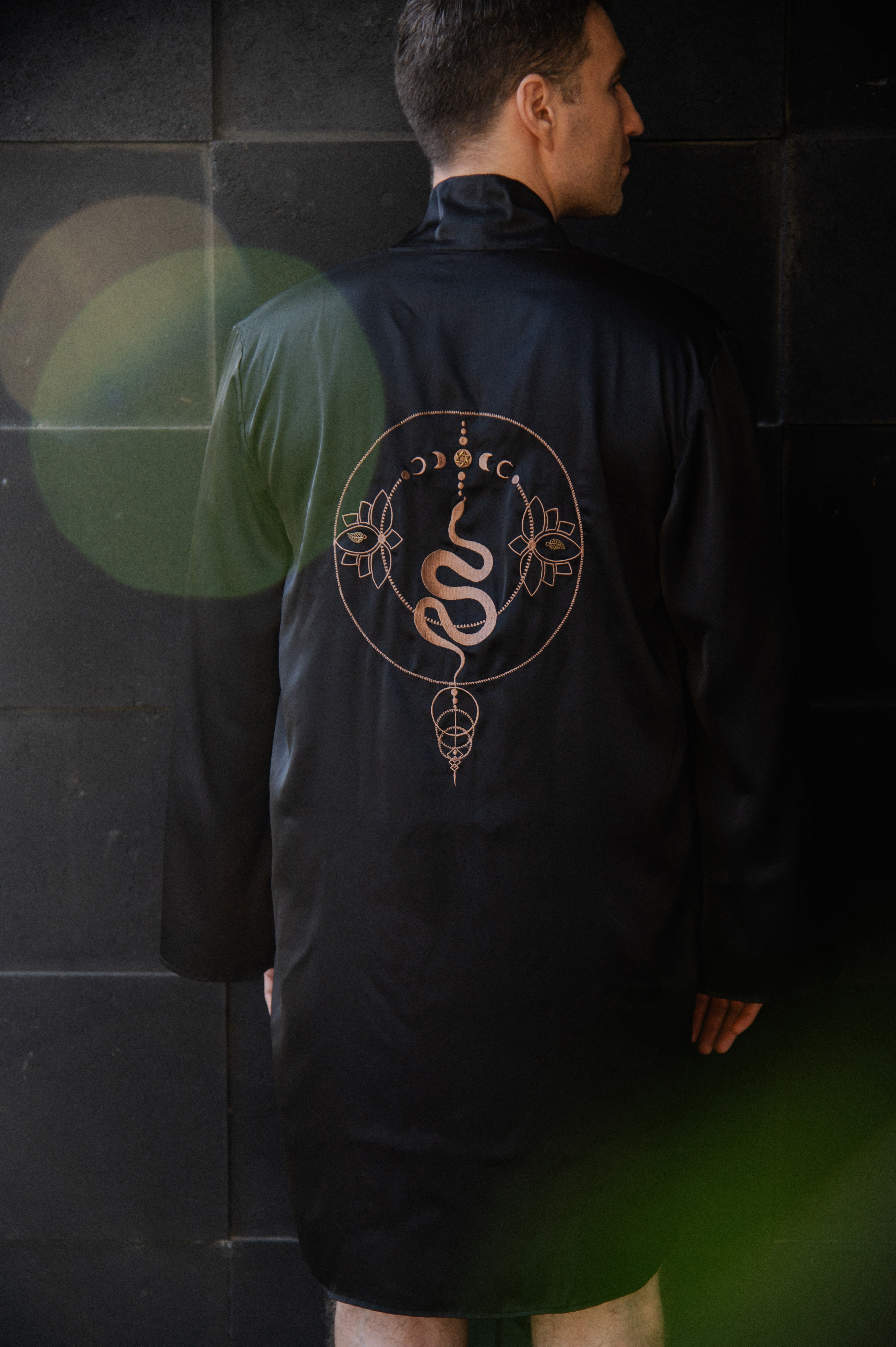 Kimono Snake - Black/Gold